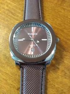 Vintage NOS Womage 8873 watch, running with new battery N - Picture 1 of 7