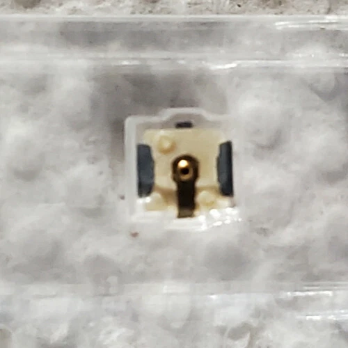 Hirose Electric U.FL-R-SMT(01) RF Connector (Receptacle) Ultra Mini Coax - Image 1 of 2