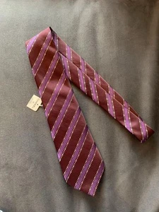 Brand new and unused Chanel tie Red purple - Picture 1 of 4