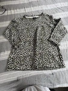 Cynthia Rowley Green Leopard Print Sweater Size 2X NWOT Extremely Soft - Picture 1 of 6