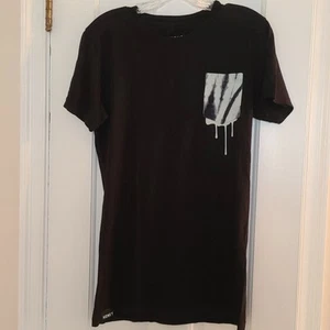Womens Honey Pocket Graphic T-Shirt Size Large NWOT - Picture 1 of 8