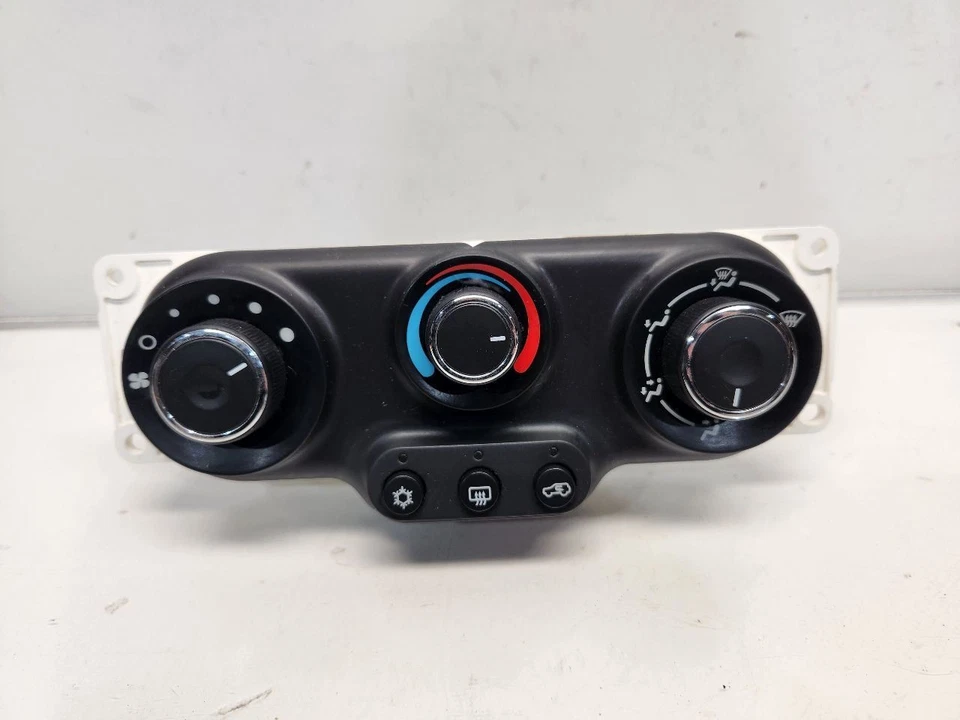 Saturn Vue 2006-07 (no híbrido) control de temperatura - manual  Foto 1 de 4