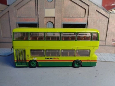 BRITBUS AN1-26 MUY RARO LEYLAND ATLANTEAN AN68 LONDRES ENLACES Rte 405 CRAWLEY Foto 1 de 4