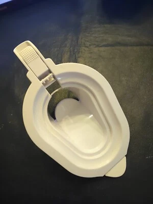 Brita Water Filtration lid Wave Model OB53/OB03 (No Center Cap) - Image 1 of 3