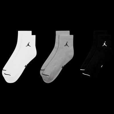 Paquete de 3 calcetines tobilleros acolchados para todos los días Nike Dri-Fit Jordan nuevos con etiquetas para hombre talla L con B/G Foto 1 de 2