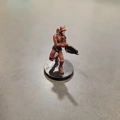 Star Wars Revenge of the Sith 44/60 Devaronian Soldier Miniature No Card - Image 1 of 3