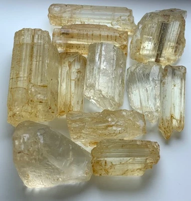 Impresionante escapolita natural de 51 quilates en forma cruda de África | Joyería en bruto Foto 1 de 3