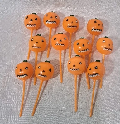 12 enfeites de bolo vintage NOS Halloween abóbora/jaqueta o latern, palhetas de bolo de plástico - Imagem 1 de 4