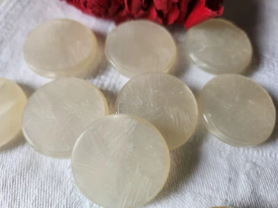 Lot 6 gros boutons vintage blanc strié pied 2,7 cm ref 2666 - Photo 1/4