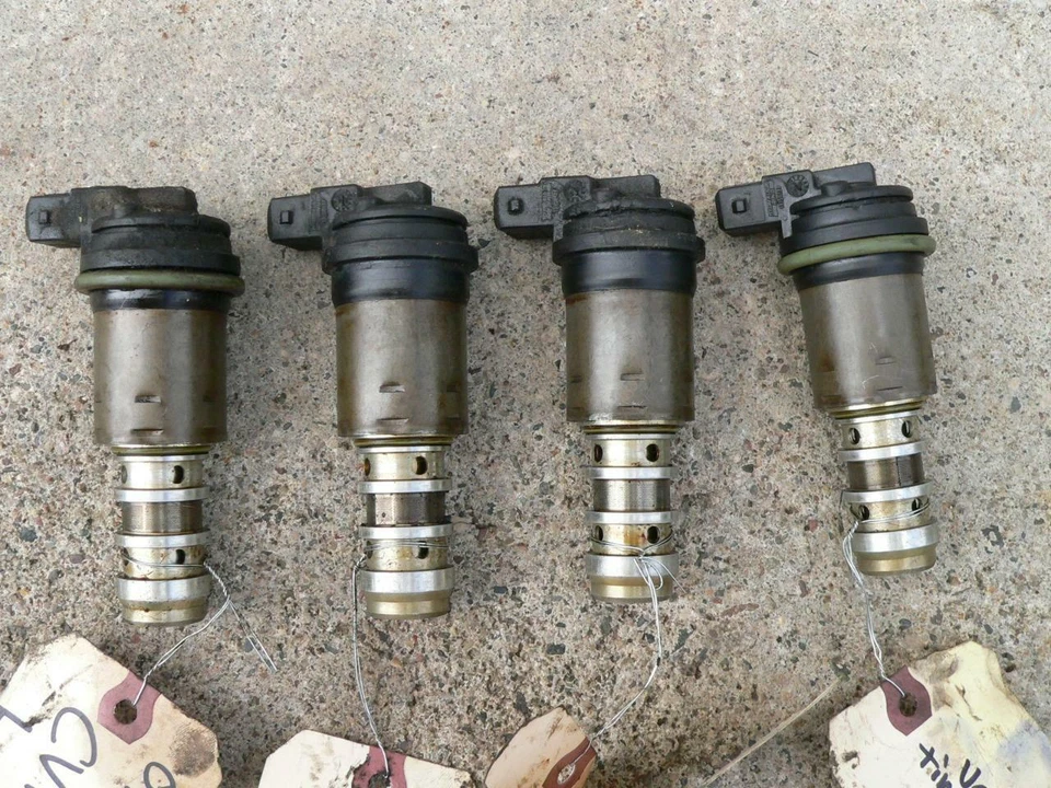 BMW 2009 E70 X5 13150137 VARIABLE VALVE TIMING VANOS SOLENOID ACTUATOR SET OF 4 - Image 1 of 1