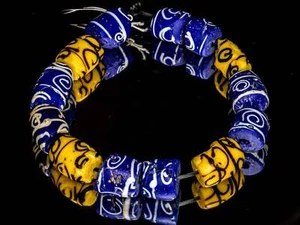 A Group of 13 Rare Blue and Yellow Venetian African Trade Fancy Zen Beads Y23_01 - Picture 1 of 8