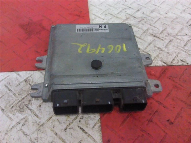 Nissan Máxima 2009 motor ECM módulo de control electrónico CVT automático Foto 1 de 3