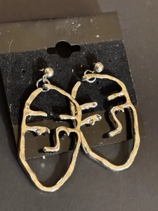 Pendientes Arty Face, Stud, Tono Plata. Mujer’s. Caras. Art. Nunca usado. - Imagen 1 de 3