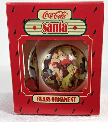 HALLMARK COCA 1986 ~ Adorno de vidrio de cola santa - Adorno de vidrio de recuerdo Foto 1 de 4