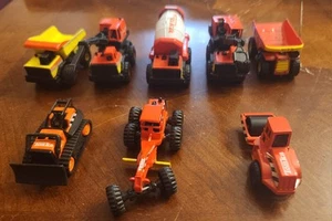 2005 Maisto Tonka (8) Construction Trucks - 1:64 Scale - Diecast  - Picture 1 of 13