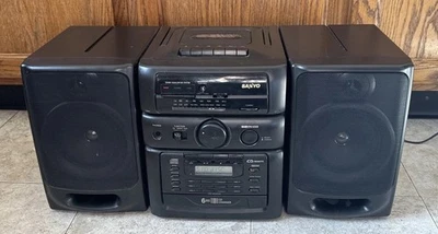Sanyo MCH-S980 Boombox Estéreo 6 Discos CD AM/FM Radio Cassette Reproductor de Cinta Foto 1 de 4