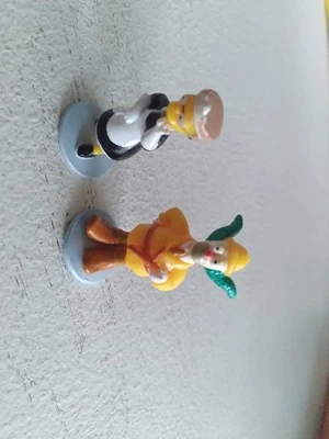 THE SIMPSONS CLUE 2002 REPLACEMENT GAME PIECES 2 CHARACTER TOKENS 2nd Edition - Image 1 of 2