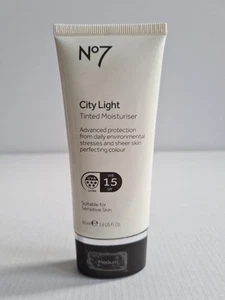 No7 City Light Tinted Moisturiser MEDIUM 50ml New Without Seal FREE FAST P&P - Picture 1 of 7