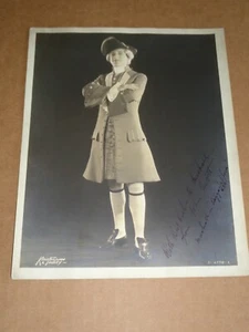John Mott (The Beggar's Opera) 1930s Hand Signed 10 x 8 inches Photo - Picture 1 of 2