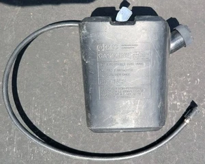 Serbatoio gas marino motore fuoribordo OMC vintage 1 Gal - con tubo lampadina e morsetto - Foto 1 di 3