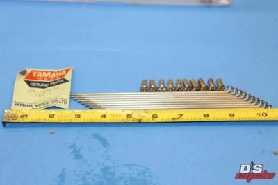 NOS YAMAHA DT100C HT1BM RUEDA DELANTERA INTERIOR 1 RADIOS CANTIDAD 12 PIEZAS# 276-25196-90-00  Foto 1 de 4