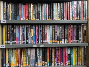 Teen/Teenage/Teenager Reading Books (Fiction): box of approx 90 books ages 13+ - Imagen 1 de 5