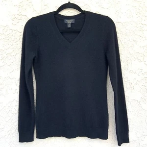 Charter Club Luxury 100% Cashmere Sweater Sz S Black V-Neck Fuzzy Preppy Luxury - Picture 1 of 15