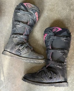 O'Neal Racing Rider Women's Boots, Black/Pink, US 9 Size, Pre-owned VH6 - Picture 1 of 10