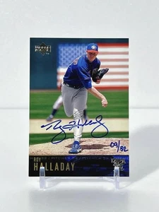 2004 UD Roy Halladay Roy Halladay Auto 09/32 original item card stock blue jays - Picture 1 of 12