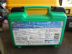 SPECTROLINE LEAK DETECTION SPE-HVLEZE HVAC FLUORESCENT LEAK DETECTION KIT - Picture 1 of 4