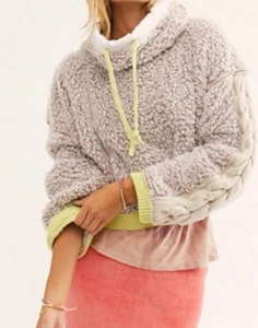 Free People Wild Heart Sherpa Pullover Pulli grau gelb Strick kuschelig Gr. M - Bild 1 von 10