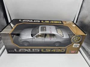 Lexus LS 430 Die Cast 1/18 2002 Motor Max Silver - Picture 1 of 9