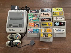 Super Famicom console and 16 cassettes (junk) - Picture 1 of 6