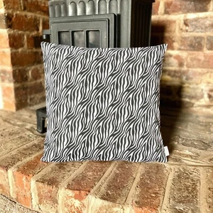 1153. Animal Zebra estampado 100% algodón Funda de cojín Varios tamaños - Imagen 1 de 4