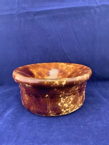 CA. 1800s BENINGTON POTTERY "PATRIOTIC SHIELDS" ROCKINGHAM STONEWARE SPITTOON - Picture 1 of 10