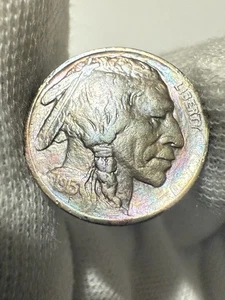 1913-P Type 1 Buffalo Nickel/AU++ High Grade Toned - Picture 1 of 2