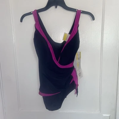 Longitude Women's One Piece Tank Swimsuit Size 18 - Image 1 of 2