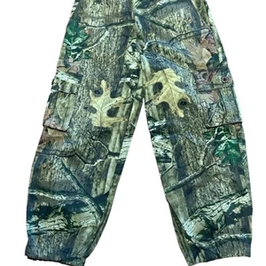 Mossy Oak Infinity Camo Cargo Pants in a Youth Size (6/7) - Picture 1 of 7