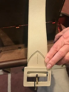 Burberry Authentic Women's Limestone Wide Leather Logo Belt  - Picture 1 of 4