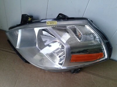 Nissan Versa 2007-2012, faro lado conductor izquierdo Foto 1 de 4