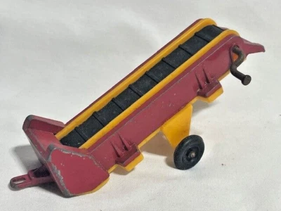 Vintage Metal Corn Farm Elevator, Hong Kong, 5.25" long, 1/43 scale??? - Image 1 of 3