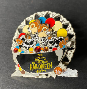 Disney 2018 MNSSHP Halloween Party Chip & Dale Spinner LE 4100 Pin