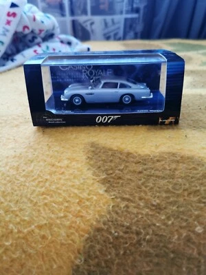 Minichamps Bond Collection Aston Martin Db5 James Bond SILVER Casinò Royal 1.43 - Immagine 1 di 4