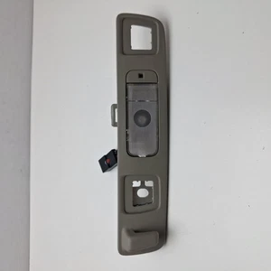 2018-2019 Cadillac XT4 Light Platinum Passenger Roof Rail Reading Lamp 84247618 - Picture 1 of 8