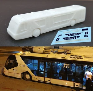 1/144 Airport Bus Diorama veicoli Aeroportuali   ground vehicles  TBM16 - Picture 1 of 1