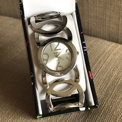 XOXO Women's XO5210 Silver-Tone Watch with Link Bracelet - Image 1 of 4