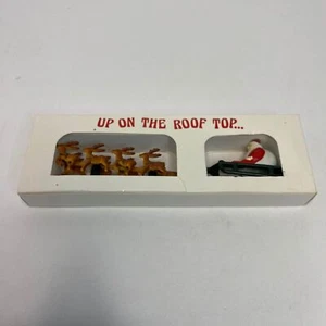 DEPT 56 "Up on the Rooftop" Weihnachtsdeko Weihnachtsmann Rentierschlitten - Bild 1 von 5