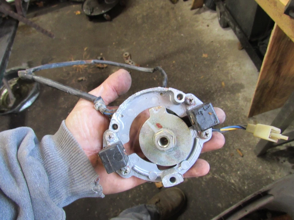 Kawasaki ZX750 GPZ 750 CDI 1983 pickup pulser Foto 1 de 1