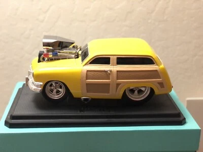 1950 Ford Woody Wagon 1:18 Scale - Image 1 of 4
