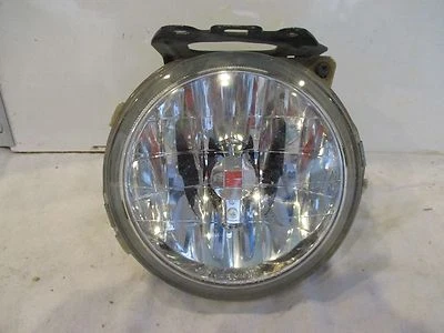 2000-2001-2002-2003-2004 SUBARU LEGACY DRIVERS/LEFT SIDE FOGLIGHT OEM - Image 1 of 3